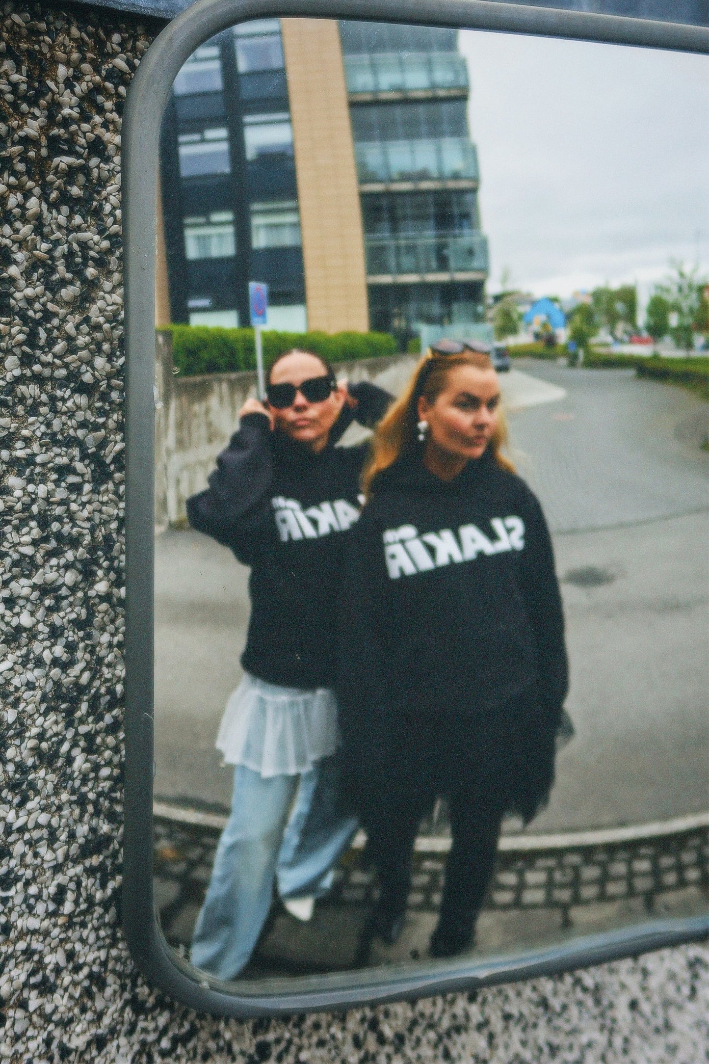 Slakir Hoodie 001